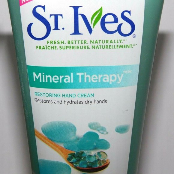 2 St Ives Mineral Therapy Restoring Hand Cream - Picture 3 of 5